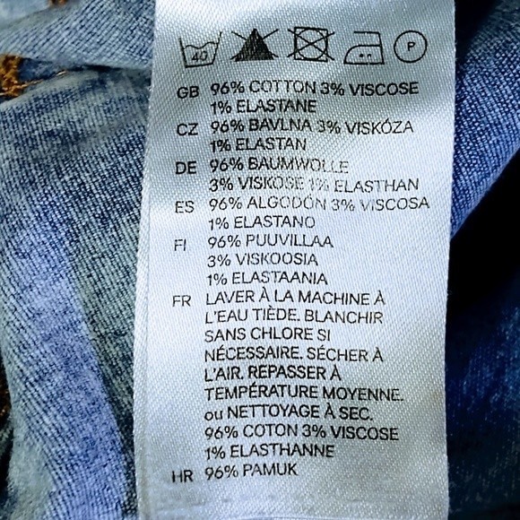 DIVIDED BY H&M DISTRESSED/RIPPED SKINNY LEG FADED DENIM BLUE JEANS LIGHT WASH 8 - Picture 9 of 12